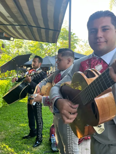 Mariachi San Sabás en la Higuera